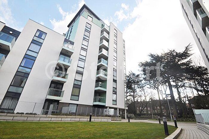 2 Bedroom Apartment To Rent In Roden Court, Hornsey Lane, N6