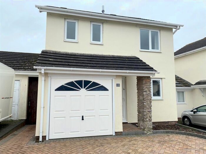 3 Bedroom Detached House To Rent In Hunters Tor Drive, Paignton, TQ4