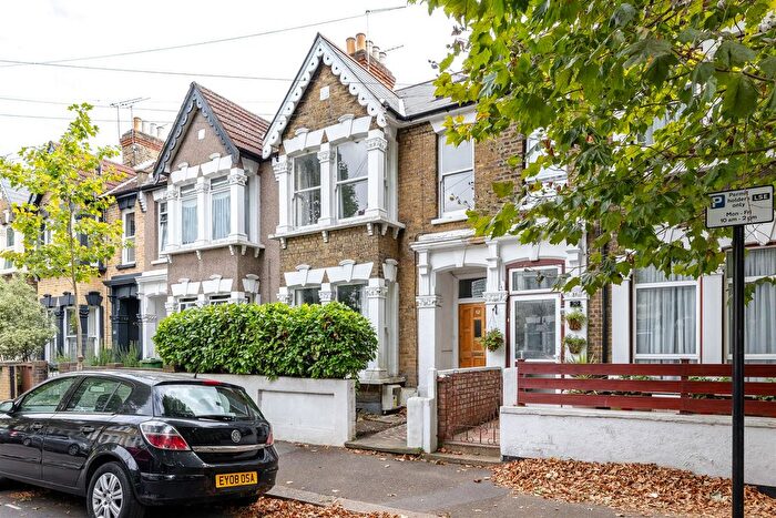 4 Bedroom Property To Rent In Harold Road, London, E11