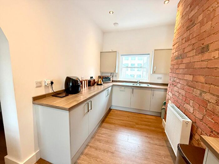 2 Bedroom Apartment To Rent In Carrington Street, Nottingham, Nottinghamshire, NG1