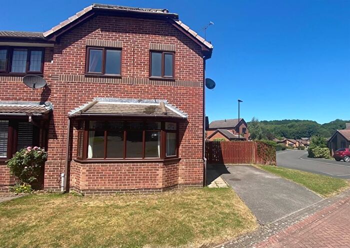 3 Bedroom Semi-detached House To Rent In Thornbrook Gardens, S35