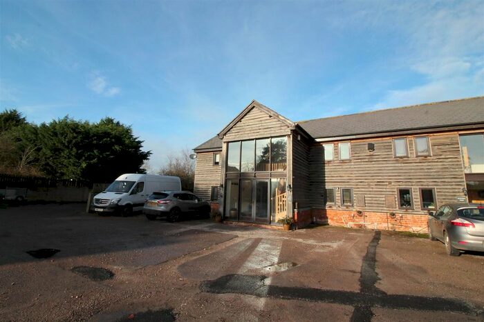 4 Bedroom Barn Conversion To Rent In Tibberton, Gloucester, GL19