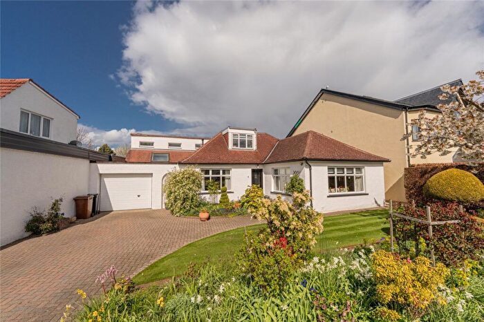 4 Bedroom Bungalow For Sale In Braehead Road, Edinburgh, EH4