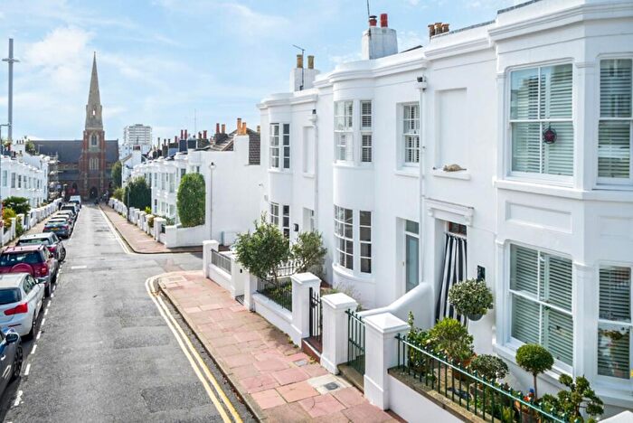 2 Bedroom Terraced House To Rent In Victoria Street Brighton, BN1