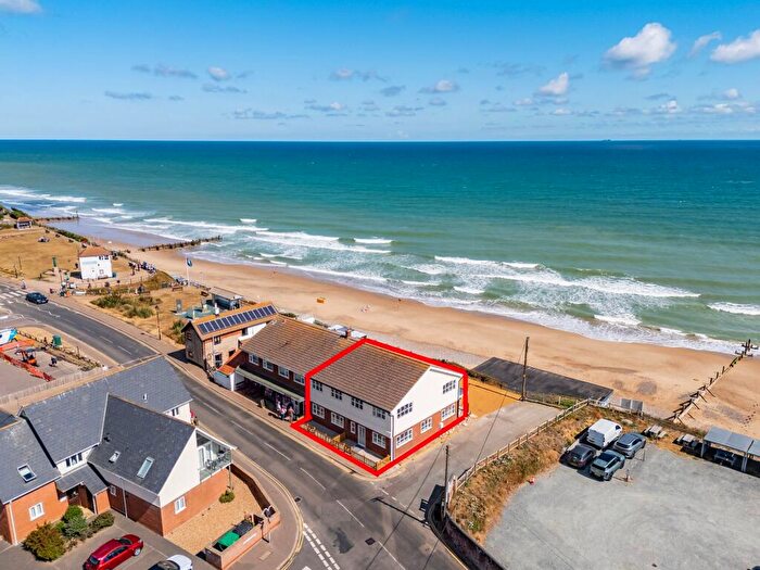 2 Bedroom Flat For Sale In Beach Road, Mundesley, NR11