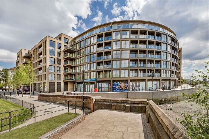 3 Bedroom Flat To Rent In Crisp Road, London, W6