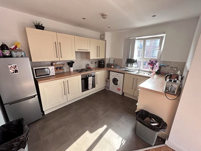 2 Bedroom Flat To Rent In Millside, Trencherfield, Heritage Way, Wigan, WN3