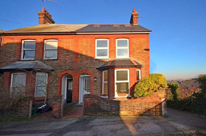 4 Bedroom End Terrace House To Rent In Testard Road, Guildford, GU2