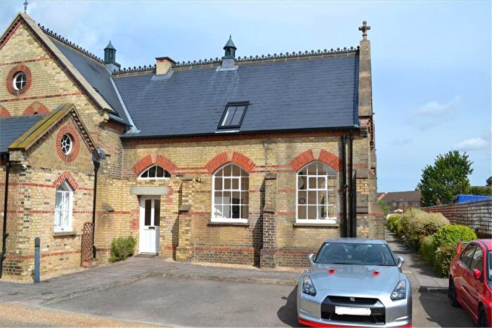 3 Bedroom Flat To Rent In Rose Lane, Biggleswade, SG18