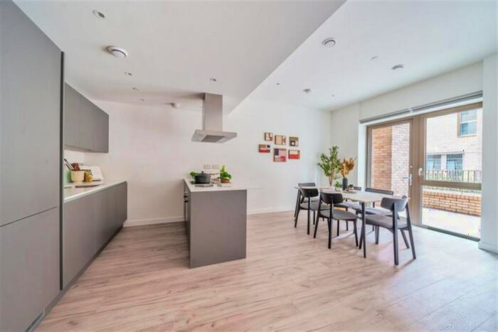 2 Bedroom Apartment To Rent In Bed, Th Floor, Tyne, Refinery House In Anchors Point, E16