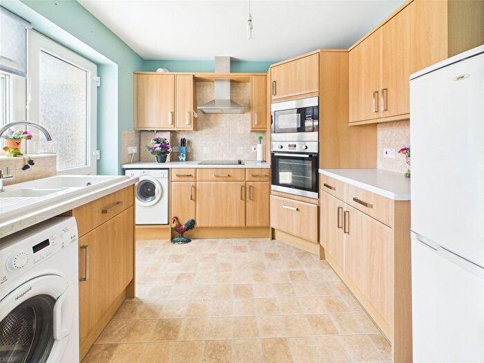 1 Bedroom Bungalow For Sale In Ermin Park, Brockworth, Gloucester, Gloucestershire, GL3