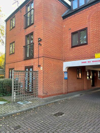 1 Bedroom Apartment To Rent In Vinery Court, Stratford Upon Avon, CV37