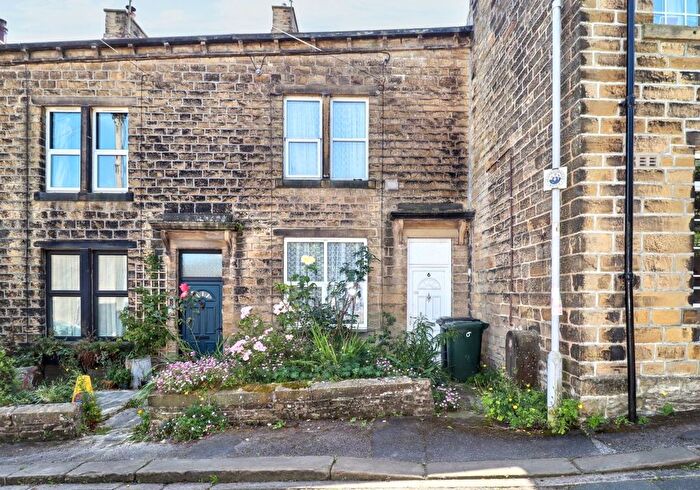 3 Bedroom Terraced House For Sale In Clarendon Street, Haworth, Keighley, West Yorkshire, BD22