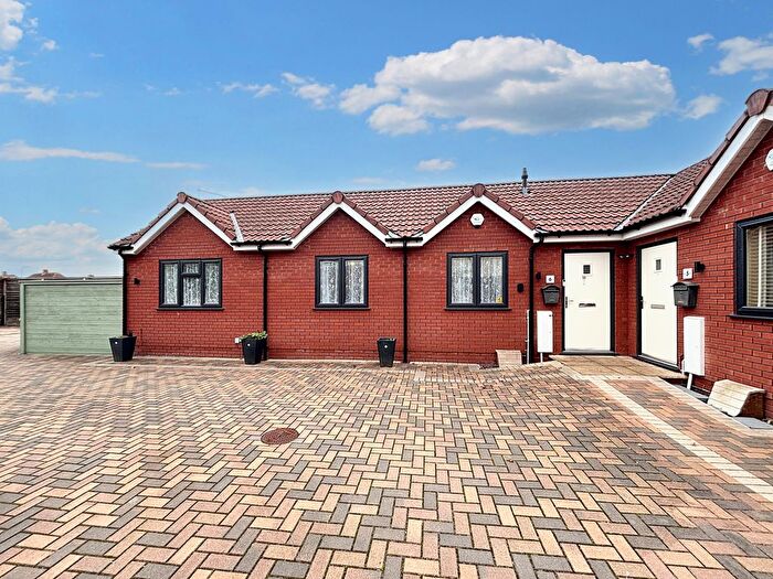 2 Bedroom Semi Detached Bungalow For Sale In Totterdown Road, Weston-Super-Mare, Somerset, Lh, Gb, BS23