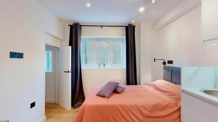 Studio To Rent In Court Way, London, W3
