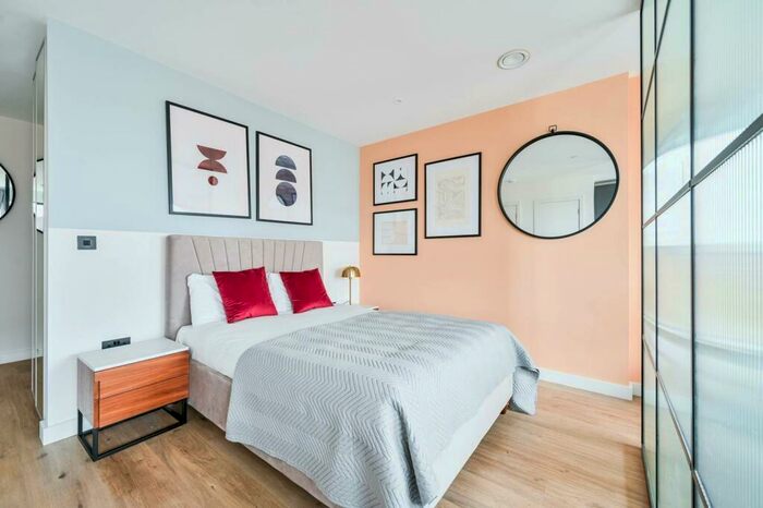 Studio To Rent In Dipper Drive, Bow, E3