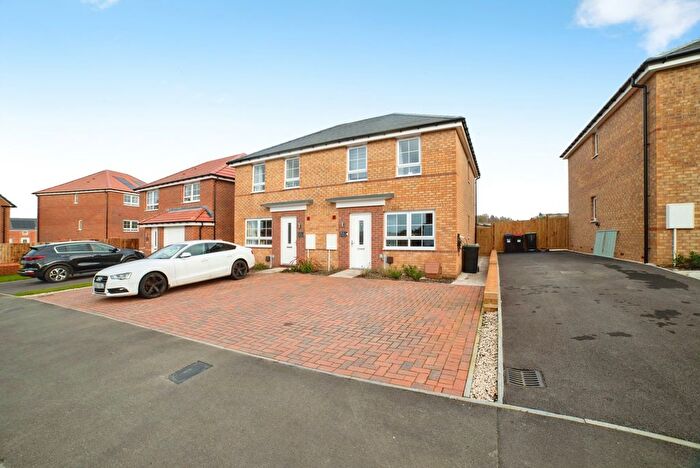 3 Bedroom Semi Detached House For Sale In River Otter Holt, Sutton-In-Ashfield, Nottinghamshire, NG17