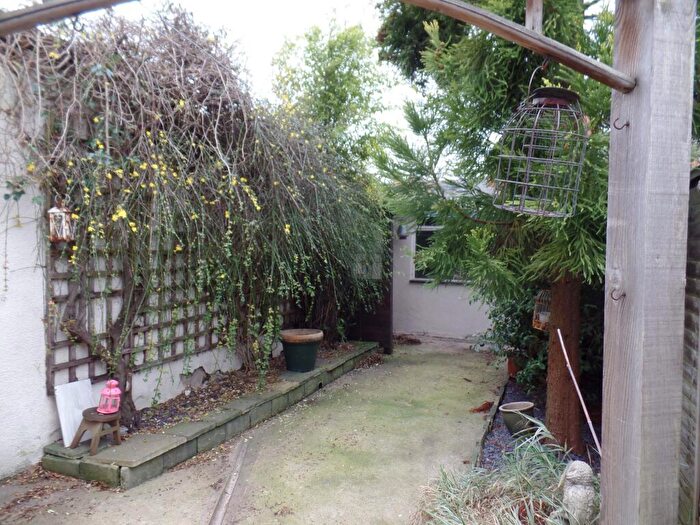 2 Bedroom End Of Terrace House To Rent In Albany Street, Lincoln, LN1