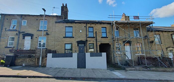 4 Bedroom Terraced House To Rent In Paley Terrace, Bradford, BD4