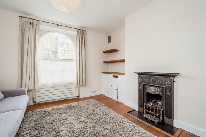2 Bedroom Apartment To Rent In Barnsbury Road London, N1