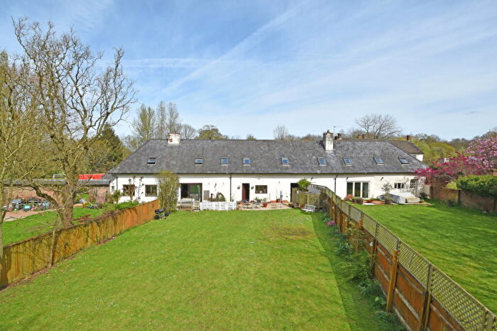 4 Bedroom Terraced House For Sale In Woodbeer Gardens, Plymtree, EX15