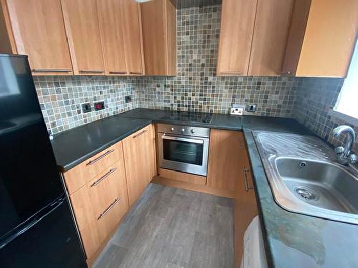 1 Bedroom Flat To Rent In Foulford Street, Cowdenbeath, KY4