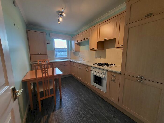 2 Bedroom Flat To Rent In Millar Crescent, Edinburgh, EH10