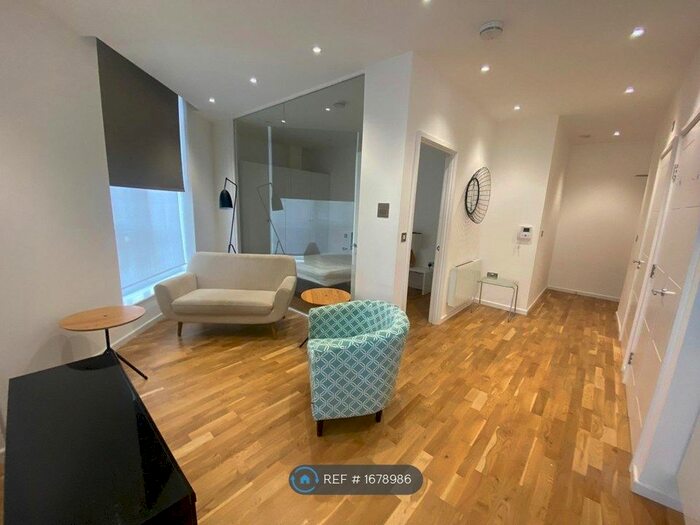 1 Bedroom Flat To Rent In Mercury House, Slough, SL1