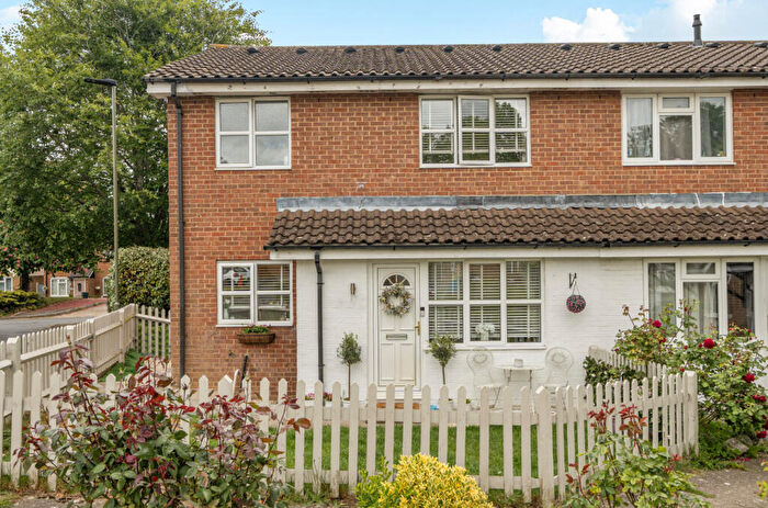 1 Bedroom End Of Terrace House For Sale In Brickfield Farm Gardens, Farnborough, Orpington, Kent, BR6
