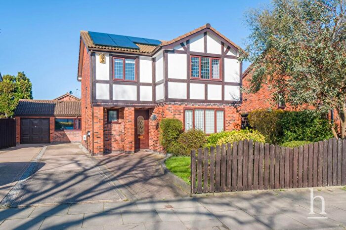 4 Bedroom Detached House For Sale In Arrowe Road, Greasby, Wirral, CH49