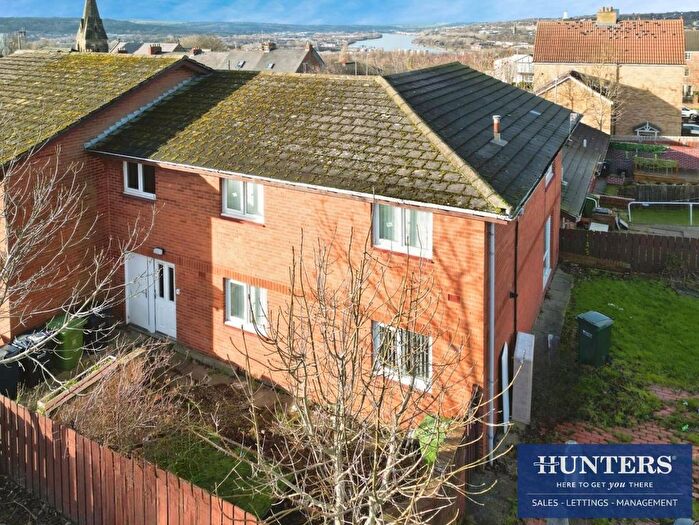 2 Bedroom Flat For Sale In Cotfield Walk, Bensham, Gateshead, NE8