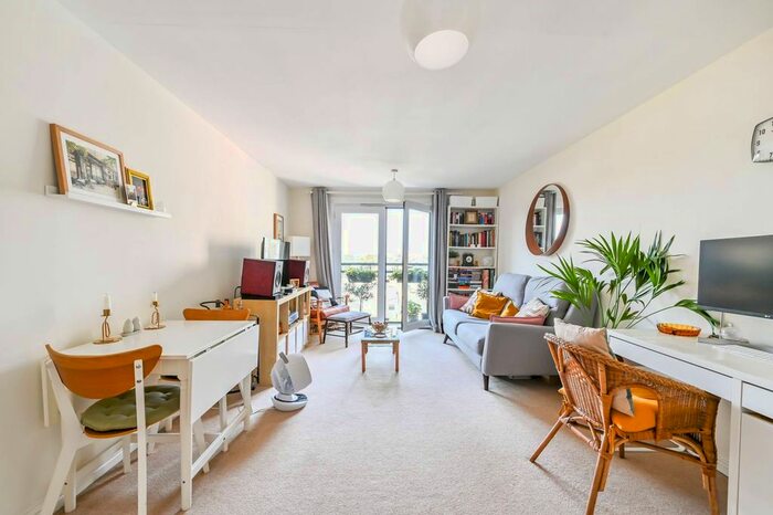 1 Bedroom Flat To Rent In Effra Parade, Brixton, London, SW2