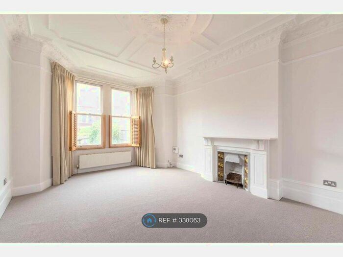 2 Bedroom Flat To Rent In Leopold Road, London, SW19
