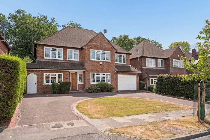 5 Bedroom Detached House For Sale In Westbury Road, Northwood, Hertfordshire, HA6