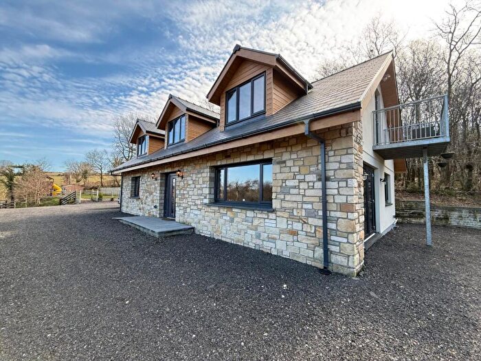4 Bedroom Smallholding For Sale In Capel Dewi, Llandysul, SA44