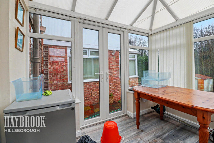 4 Bedroom Semi-Detached House For Sale In Grimsell Close, Sheffield, S6