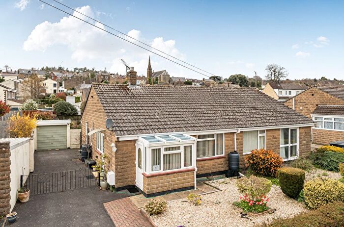 2 Bedroom Bungalow For Sale In Summerlands Park Avenue, Ilminster, Somerset, TA19