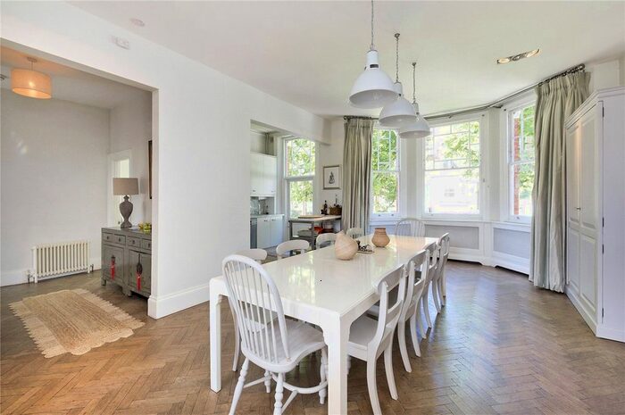 2 Bedroom Flat To Rent In Bassett Road, Ladbroke Grove, London, W10