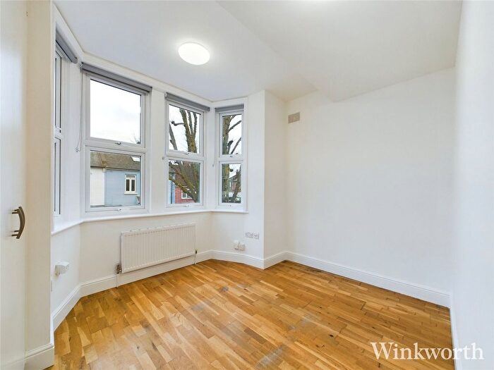 1 Bedroom Flat To Rent In Faraday Road, London, W3