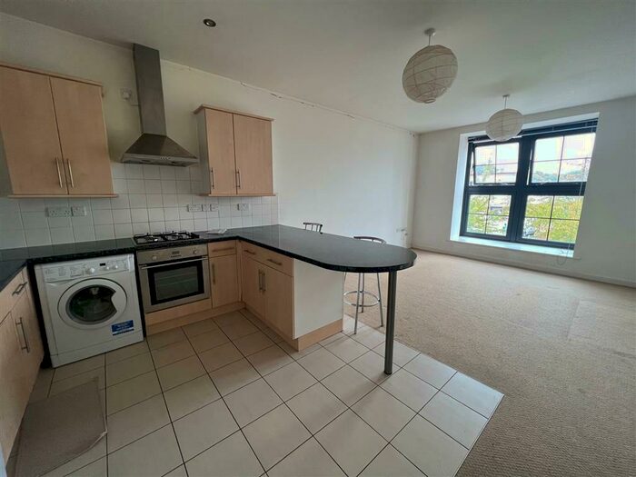 2 Bedroom Flat To Rent In Cambridge Street, Aylesbury, HP20