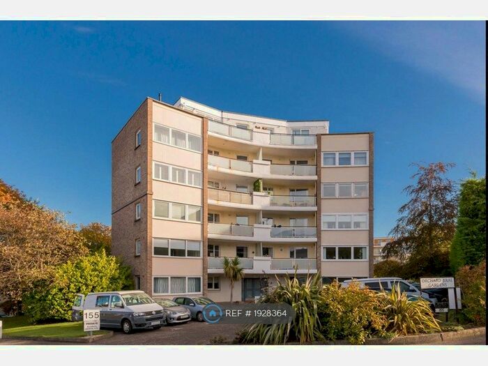 3 Bedroom Flat To Rent In Orchard Brae Gardens, Edinburgh, EH4