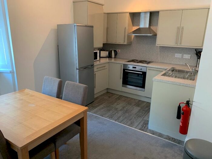 2 Bedroom Flat To Rent In Bruce Street, Stirling Town, Stirling, FK8