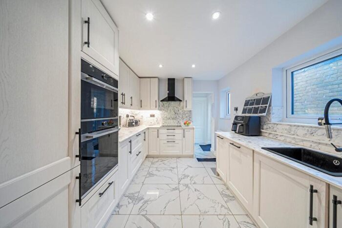 3 Bedroom Terraced House For Sale In Pascoe Road, Hither Green, London, SE13
