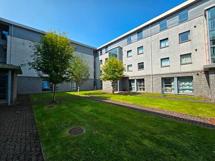 2 Bedroom Flat To Rent In Merkland Lane, City Centre, Aberdeen, AB24