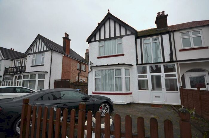 6 Bedroom Semi-Detached House To Rent In Harrowdene Road, Wembley, Middlesex, HA0