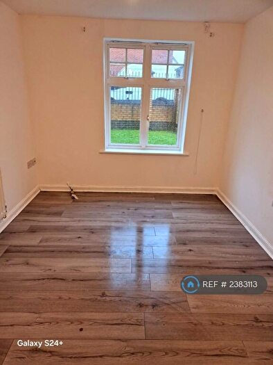 2 Bedroom Flat To Rent In Thamesmead, London, SE28