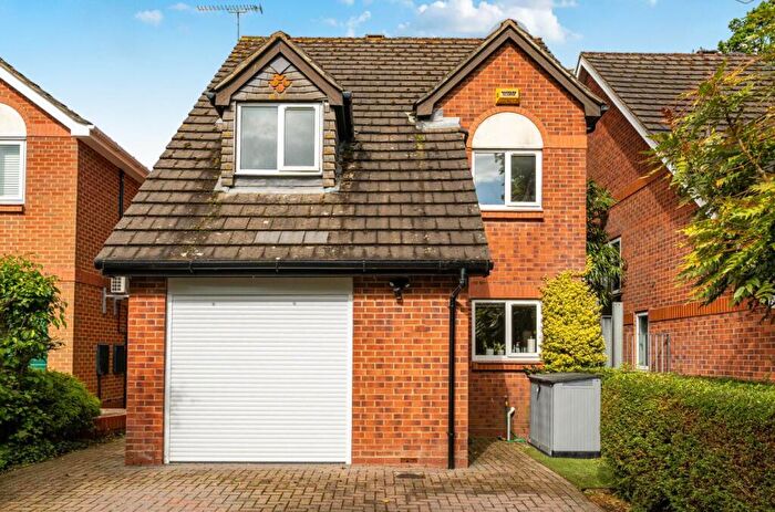 3 Bedroom Detached House For Sale In Wolvesey Place, Valley Park, SO53
