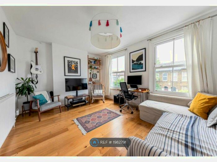 1 Bedroom Flat To Rent In Water Lane, London, E15