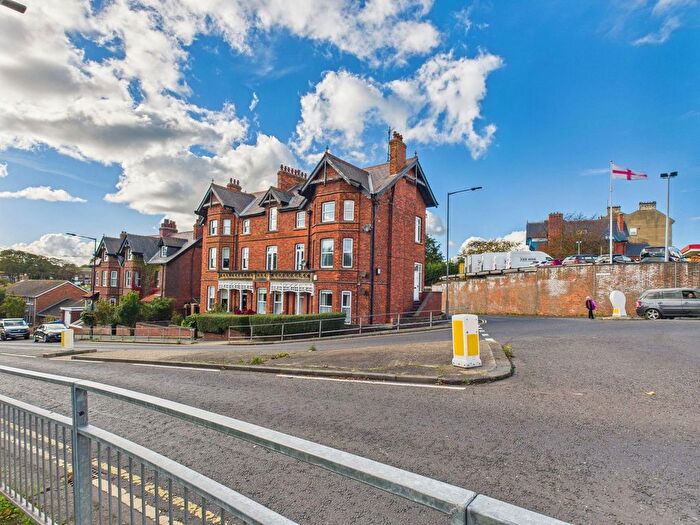 2 Bedroom Flat To Rent In Chubb Hill Road, Whitby, YO21