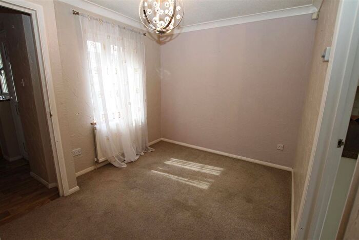 5 Bedroom Detached House For Sale In Kelvedon Green, Kelvedon Hatch, Brentwood, CM15